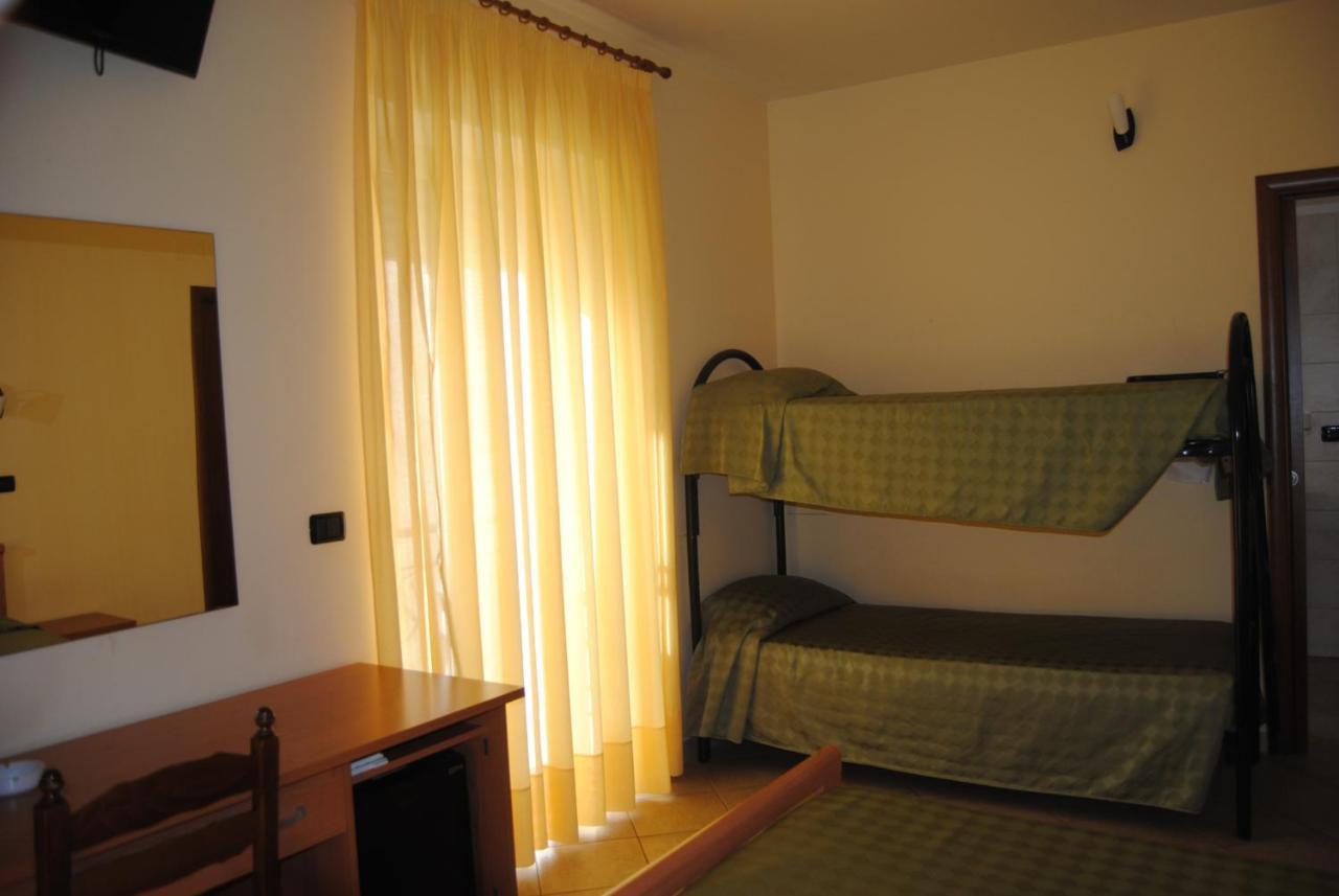 B&B Atlantide Cagnano Varano Kültér fotó
